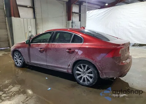 2017 Volvo S60 Premier z USA, uszkodzony, nr VIN LYV402TK9HB156000